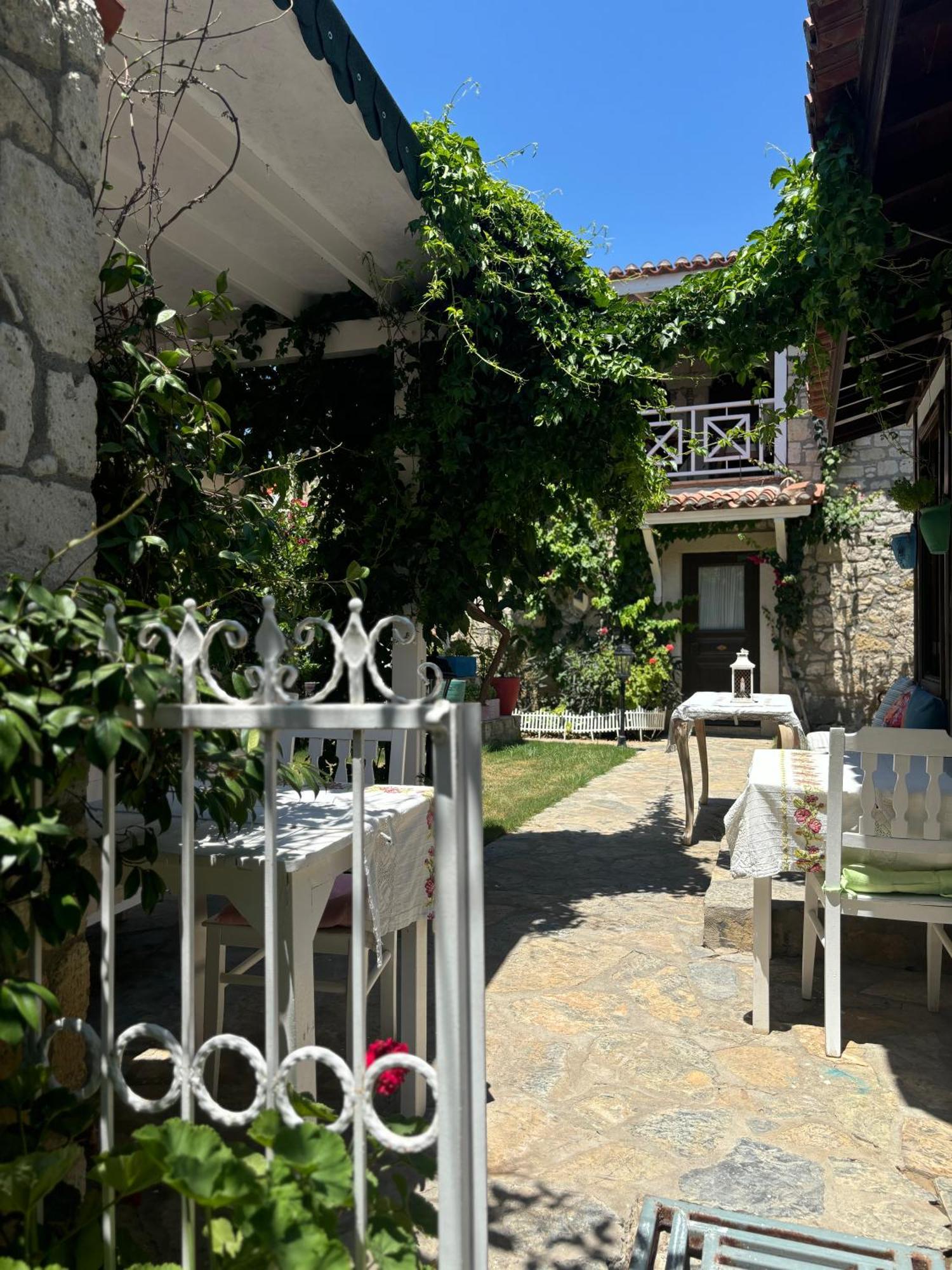 Tasdelen Hotel Alaçatı Luaran gambar